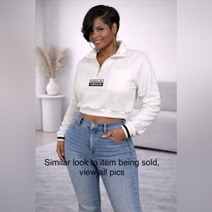 Adidas White 🤍 Crop Zip Pullover enjoy this cute and cozy sports wear pullover